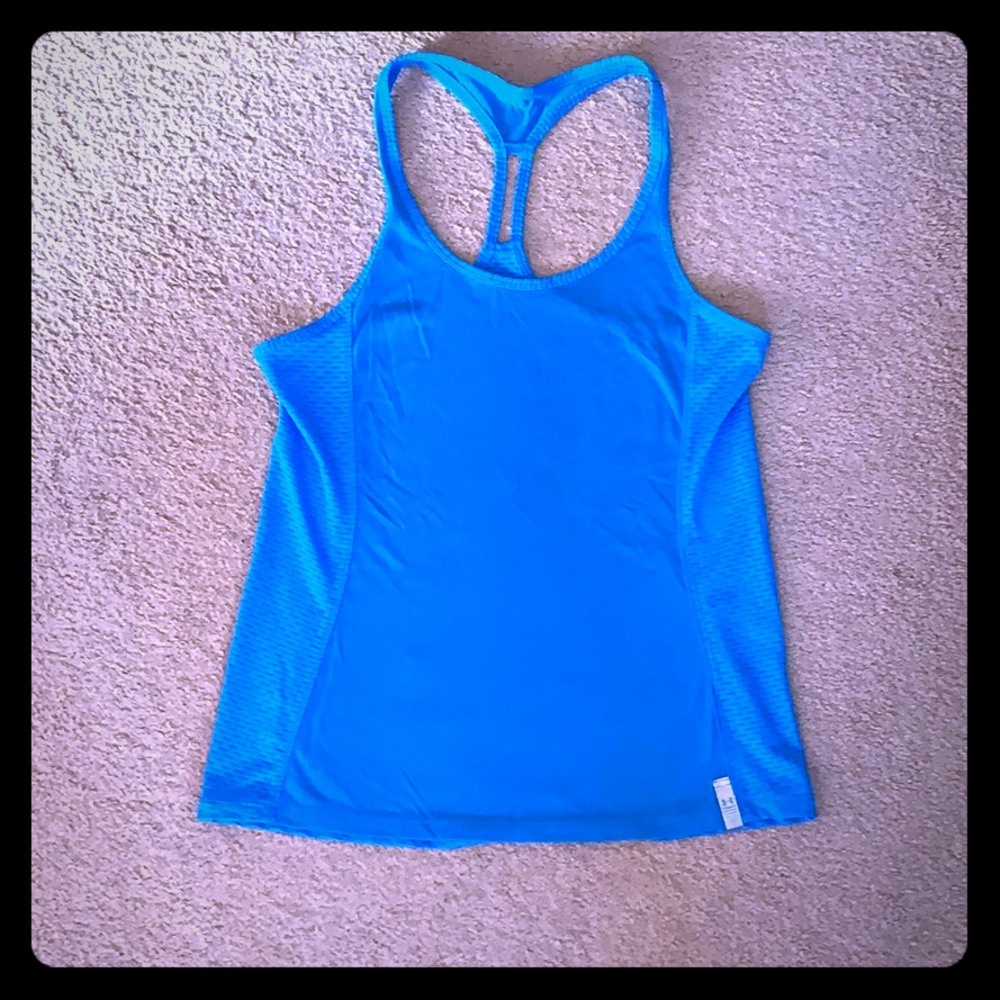 Women’s Under Armour tank